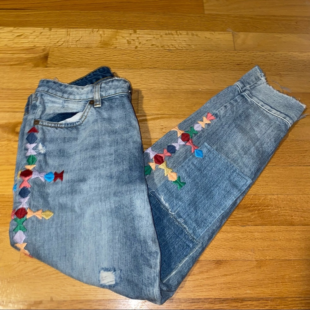 Light Blue Embroidered Boyfriend Jeans - Multicolor Detail